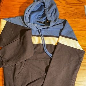 PacSun hoodie with pocket.
